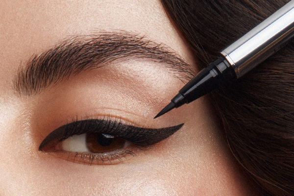 eyeliner